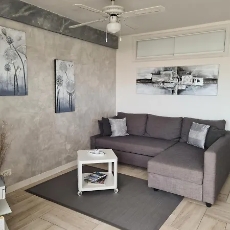 Ocean View Apartament *